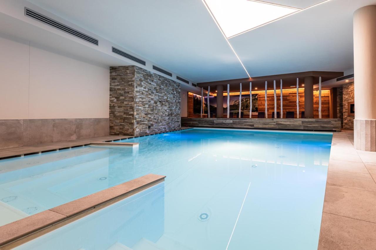 Gaia Residence Hotel Mezzana  Luaran gambar