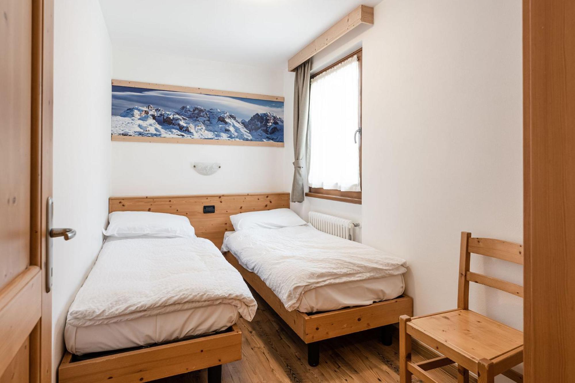 Gaia Residence Hotel Mezzana  Luaran gambar